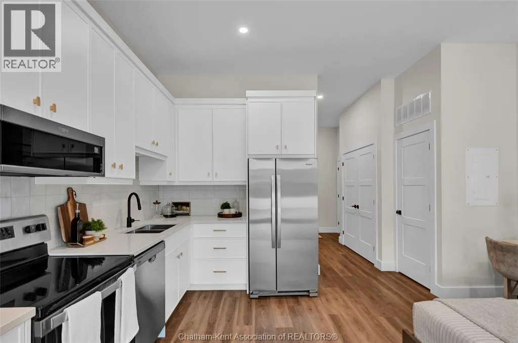 12 Mill STREET West Unit# 402