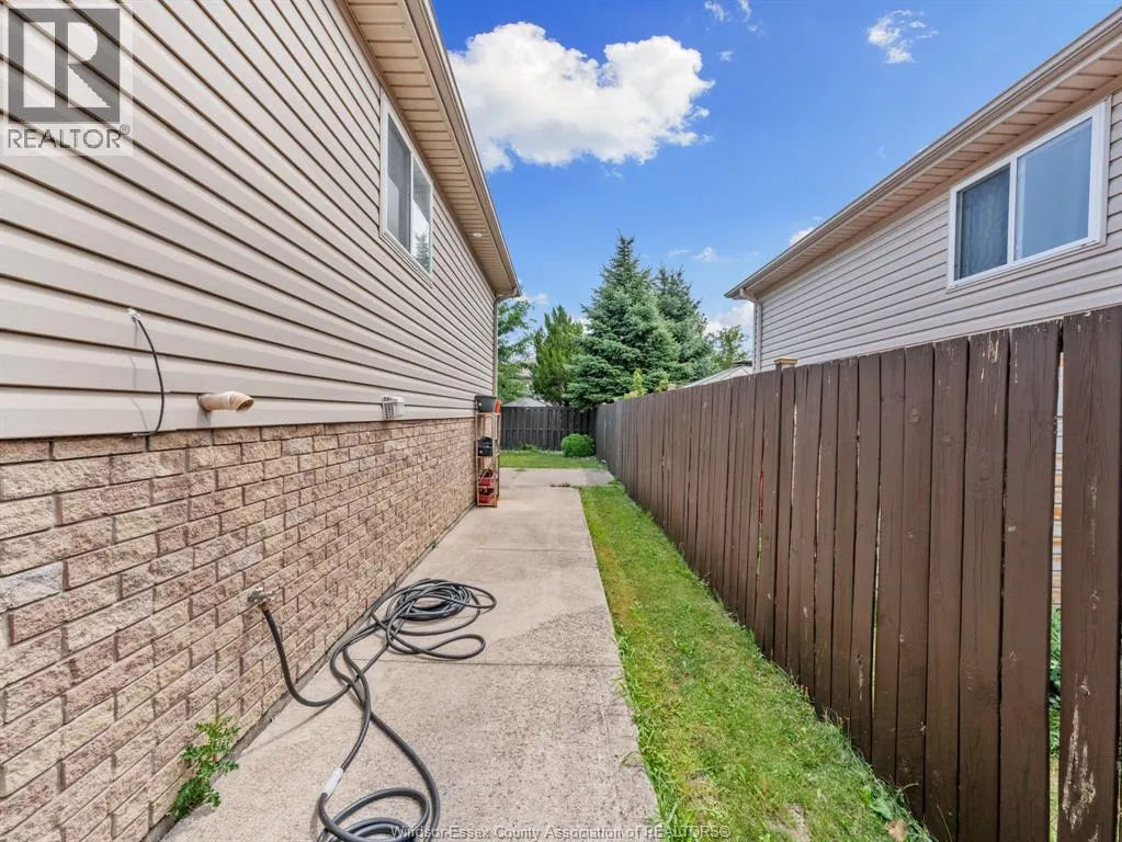 4844 WHITEFISH CRESCENT