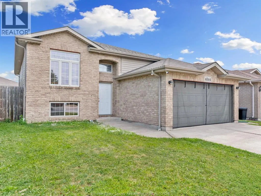 4844 WHITEFISH CRESCENT