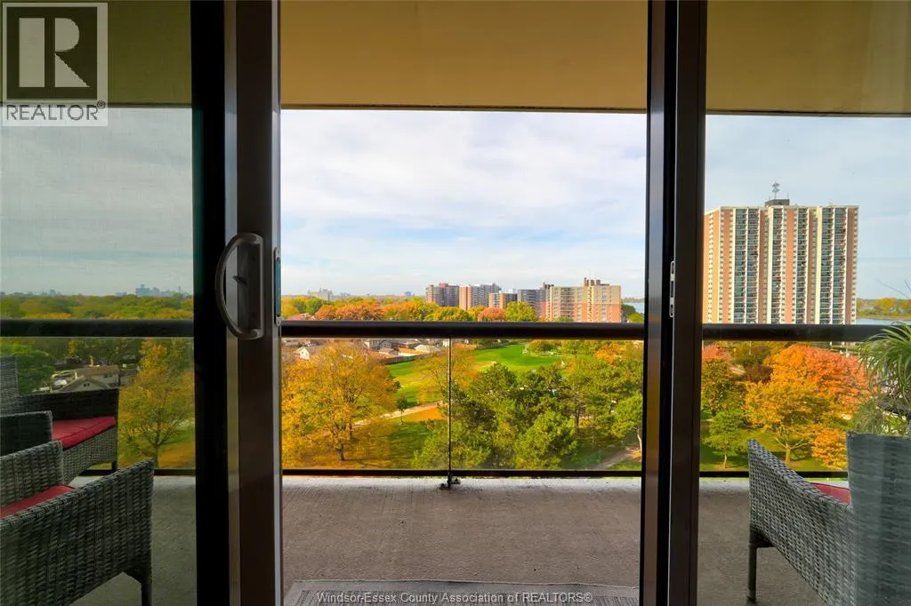 9099 RIVERSIDE DRIVE East Unit# 905W