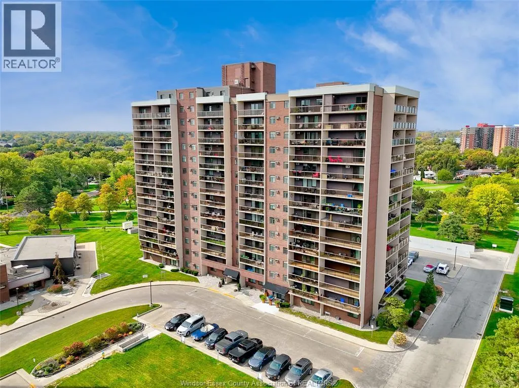 9099 RIVERSIDE DRIVE East Unit# 905W