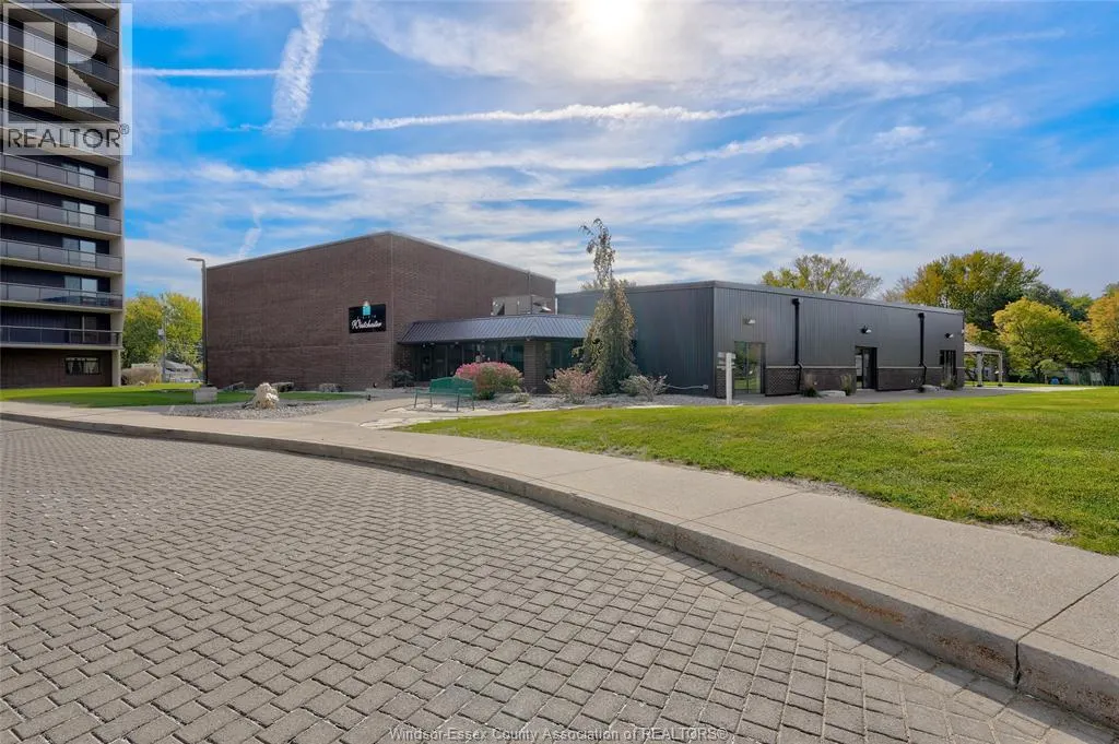 9099 RIVERSIDE DRIVE East Unit# 905W