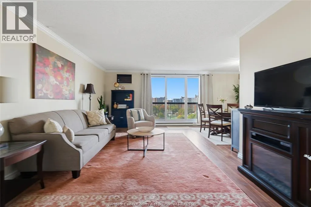 9099 RIVERSIDE DRIVE East Unit# 905W