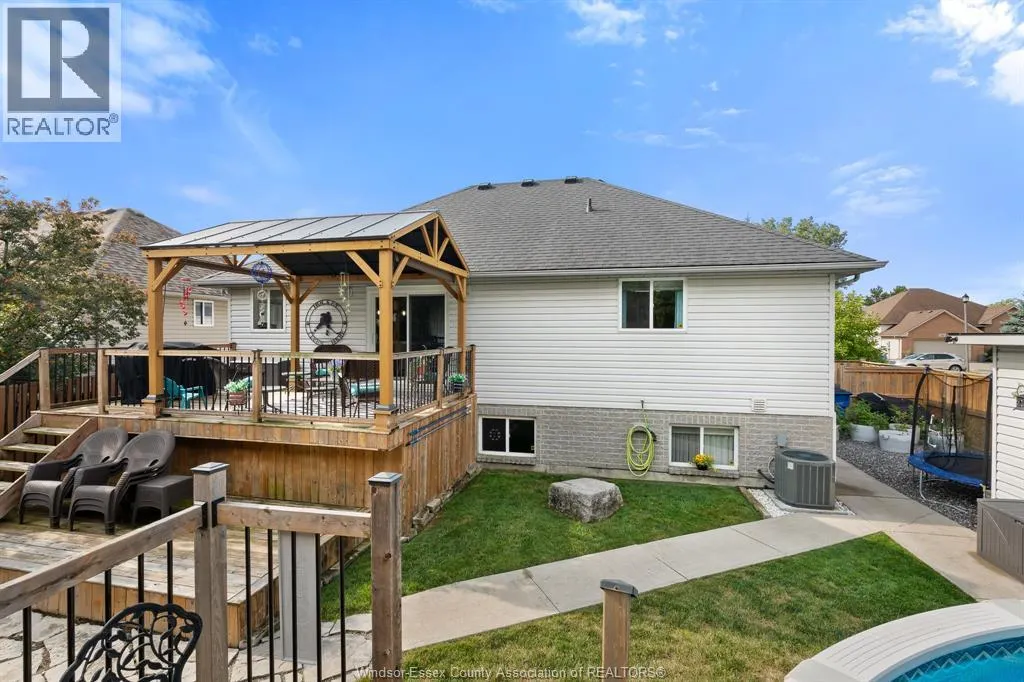187 Mousseau CRESCENT