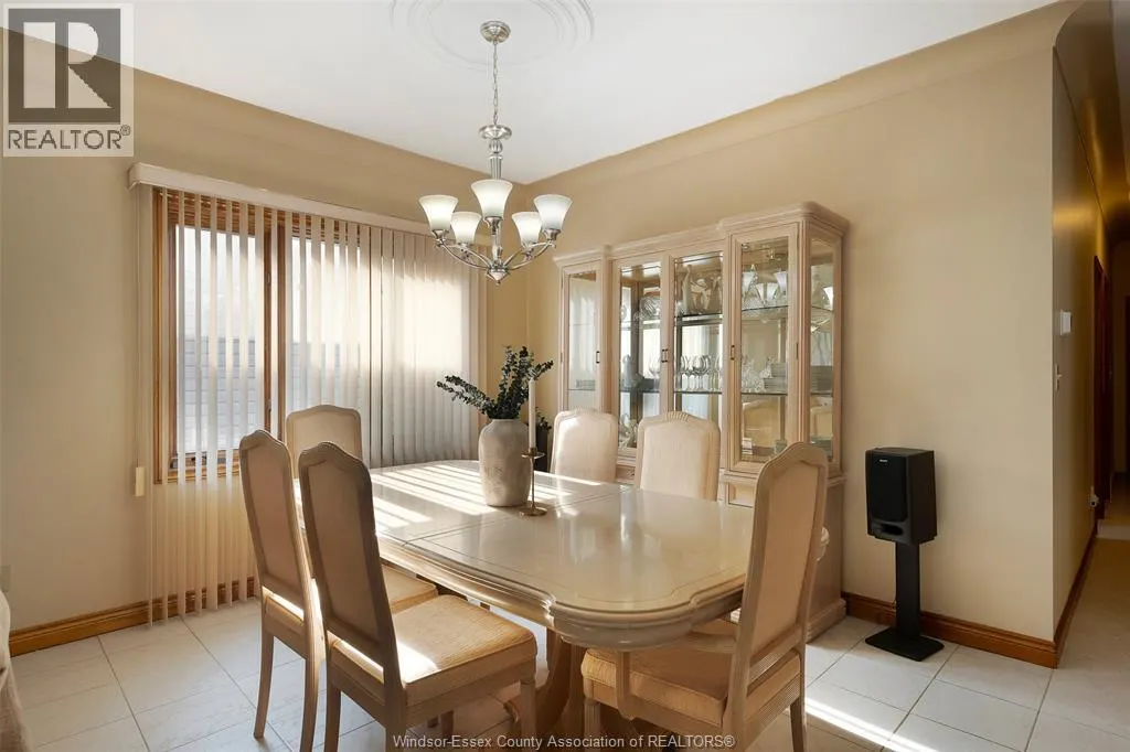 2515 CLEMENCEAU