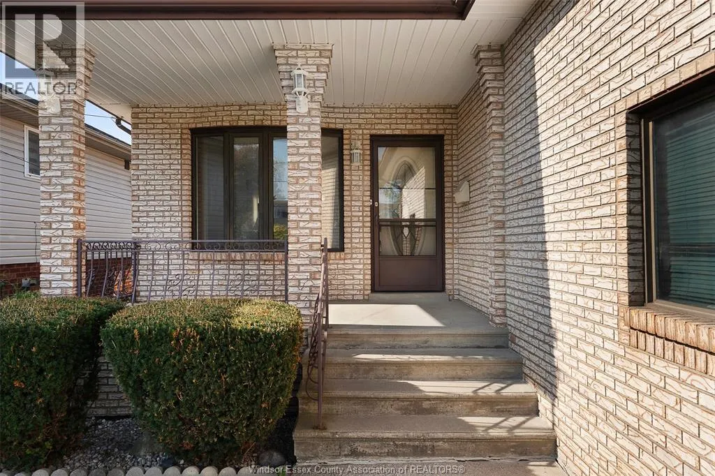 2515 CLEMENCEAU