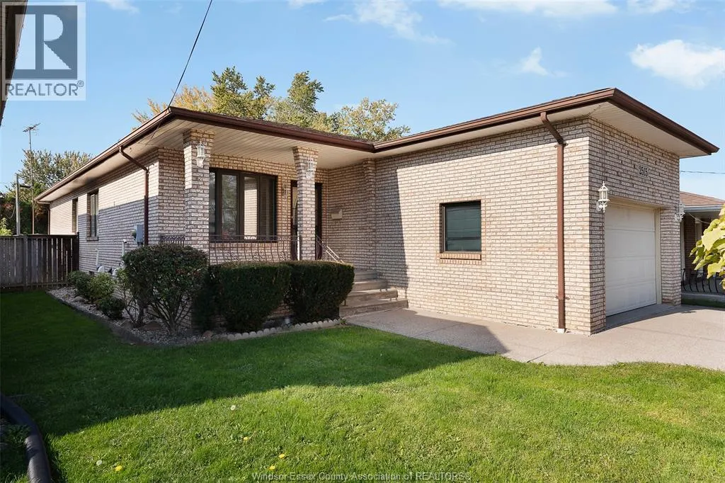 2515 CLEMENCEAU