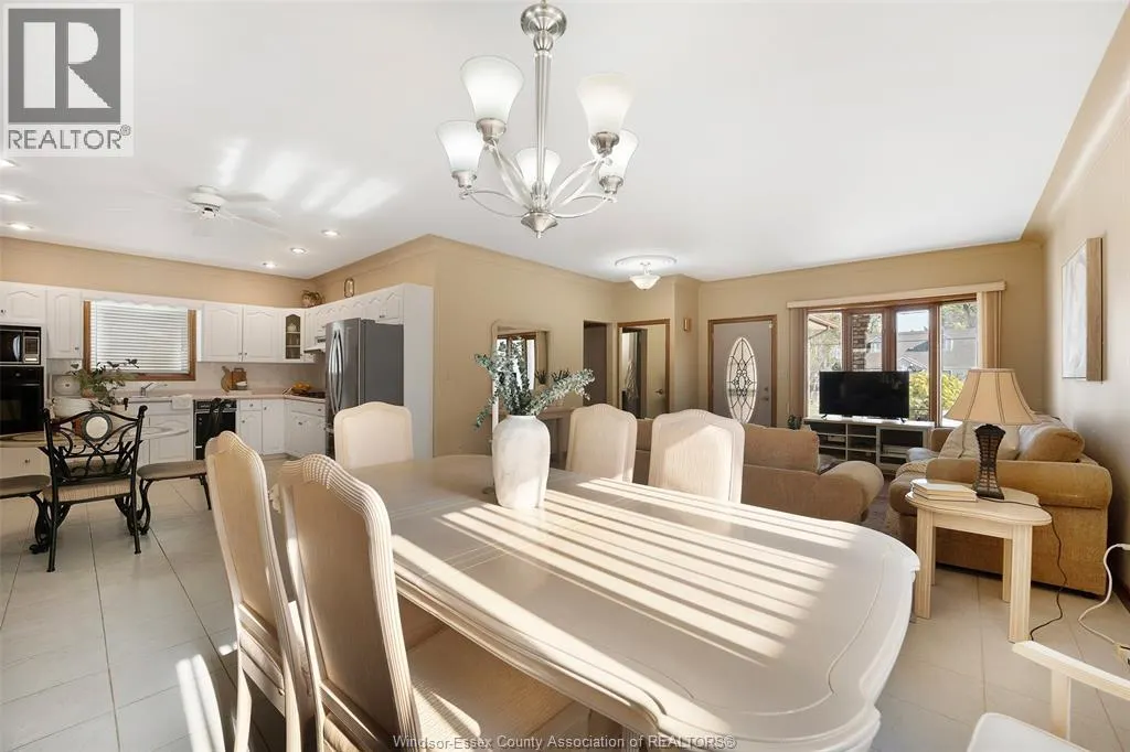 2515 CLEMENCEAU
