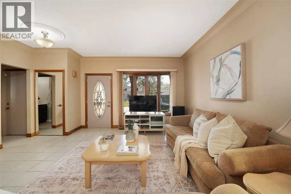 2515 CLEMENCEAU