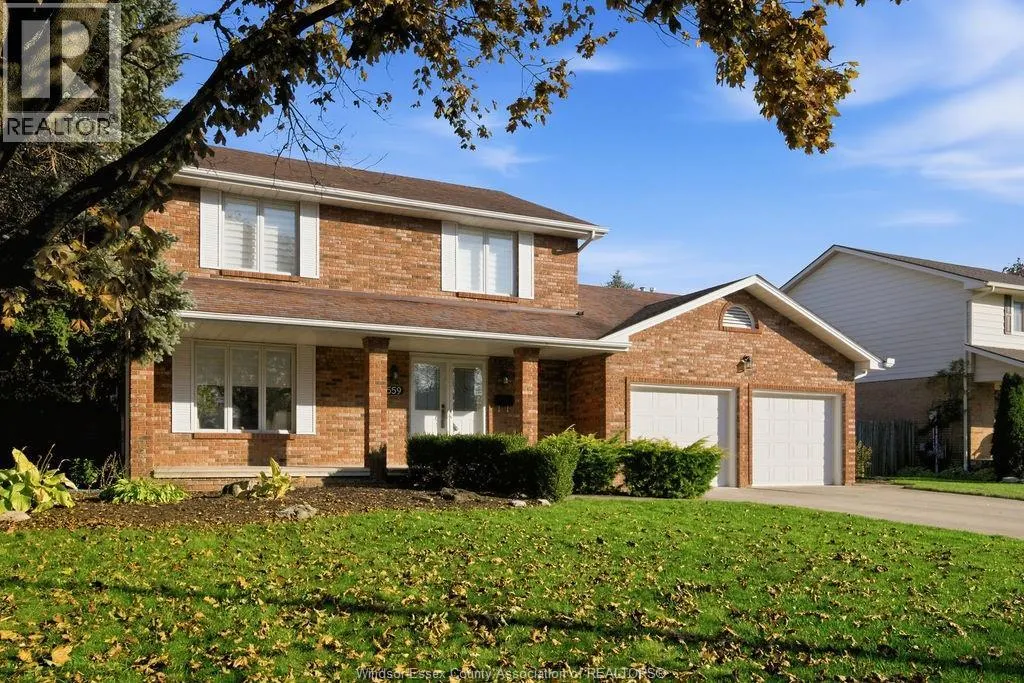 559 HARBOURNE CRESCENT