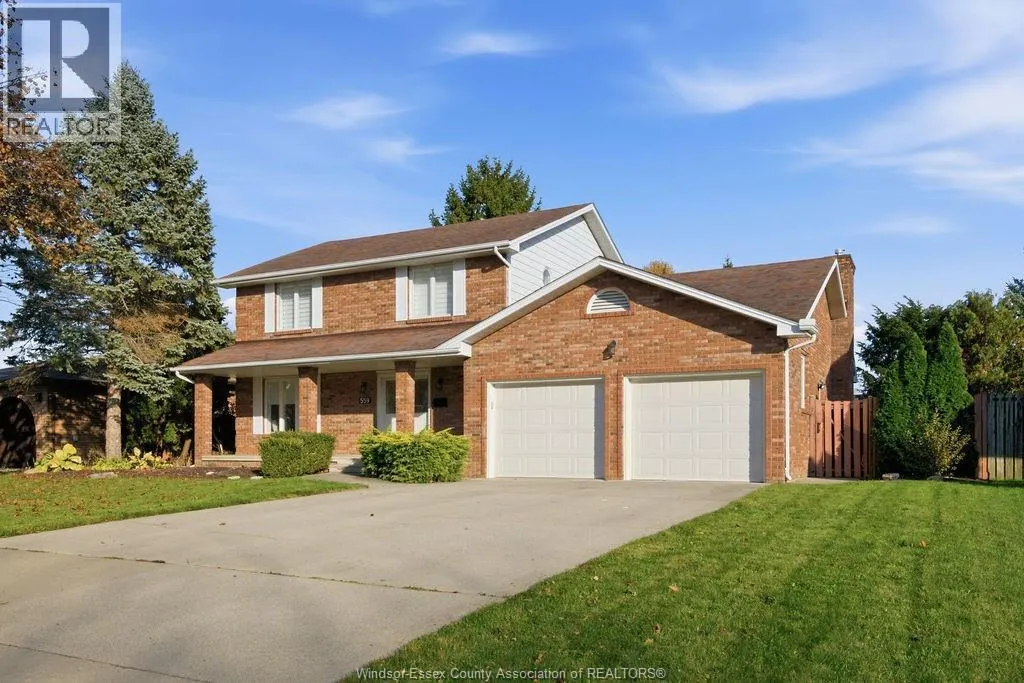559 HARBOURNE CRESCENT