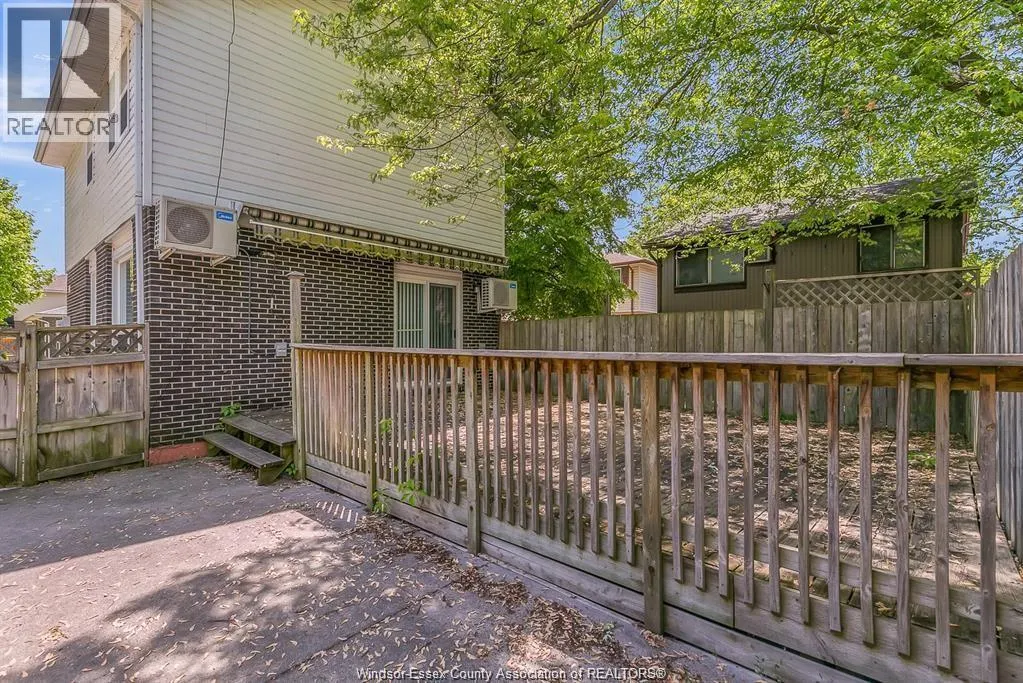 1341 COTTAGE