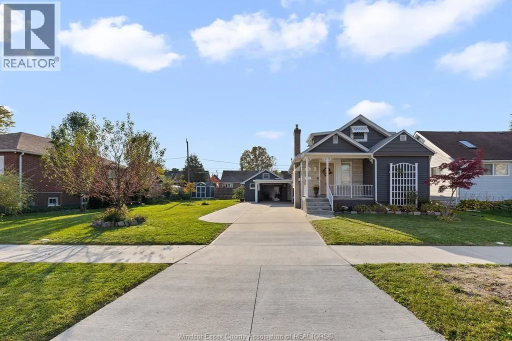 1041 EASTLAWN