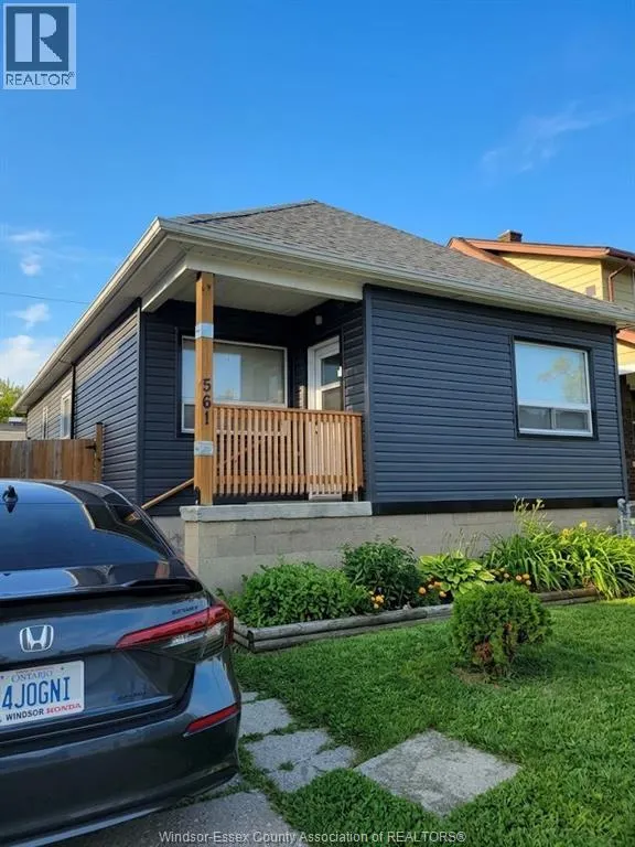 561 JOSEPHINE