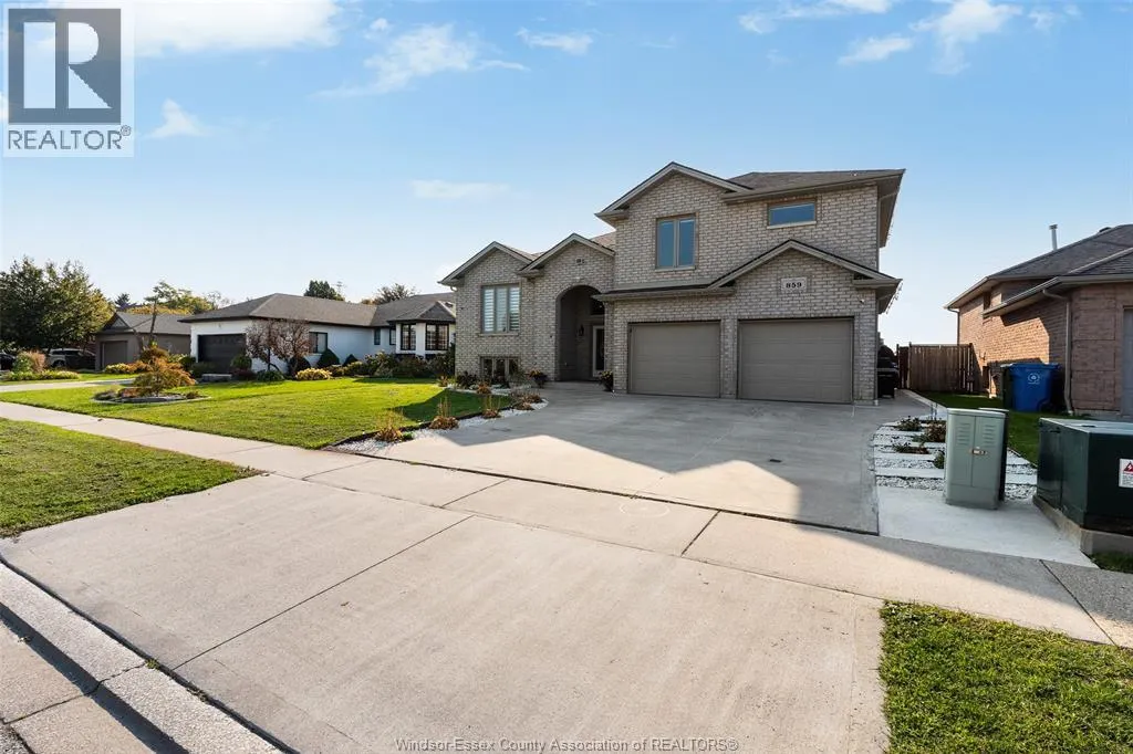 859 SOUTHWOOD DRIVE