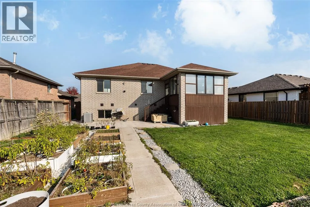 859 SOUTHWOOD DRIVE