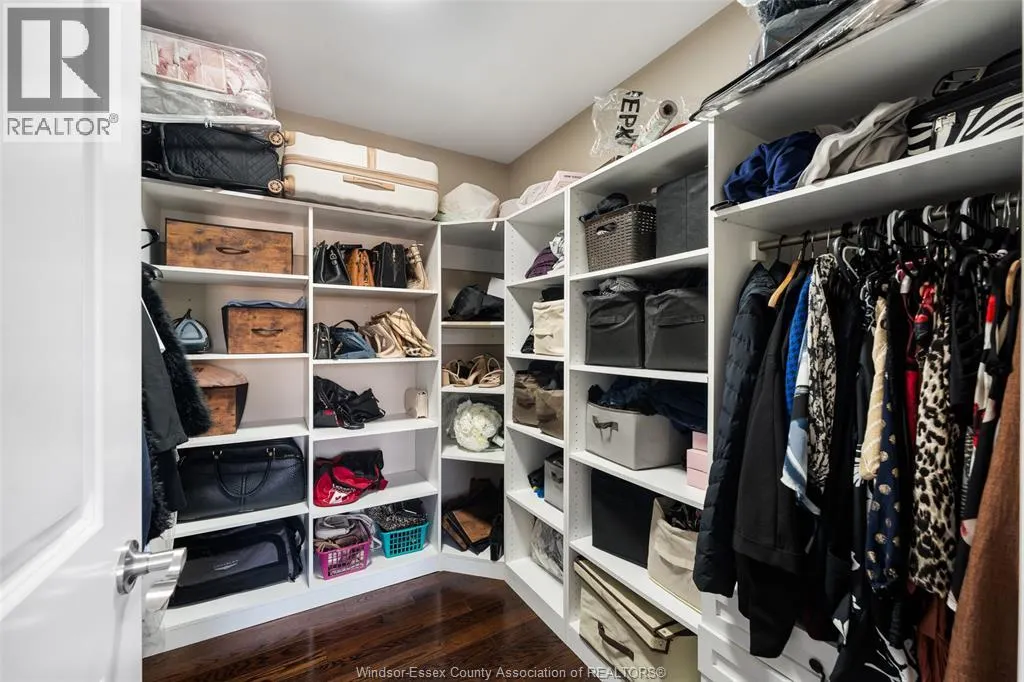 859 SOUTHWOOD DRIVE