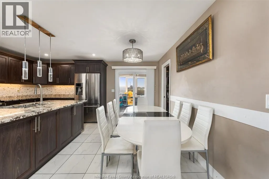 859 SOUTHWOOD DRIVE
