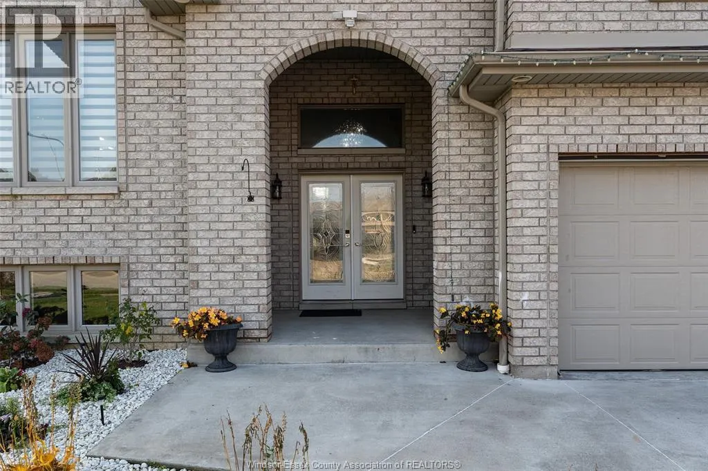859 SOUTHWOOD DRIVE