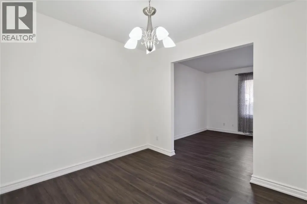 885 Carleton PLACE Unit# 3