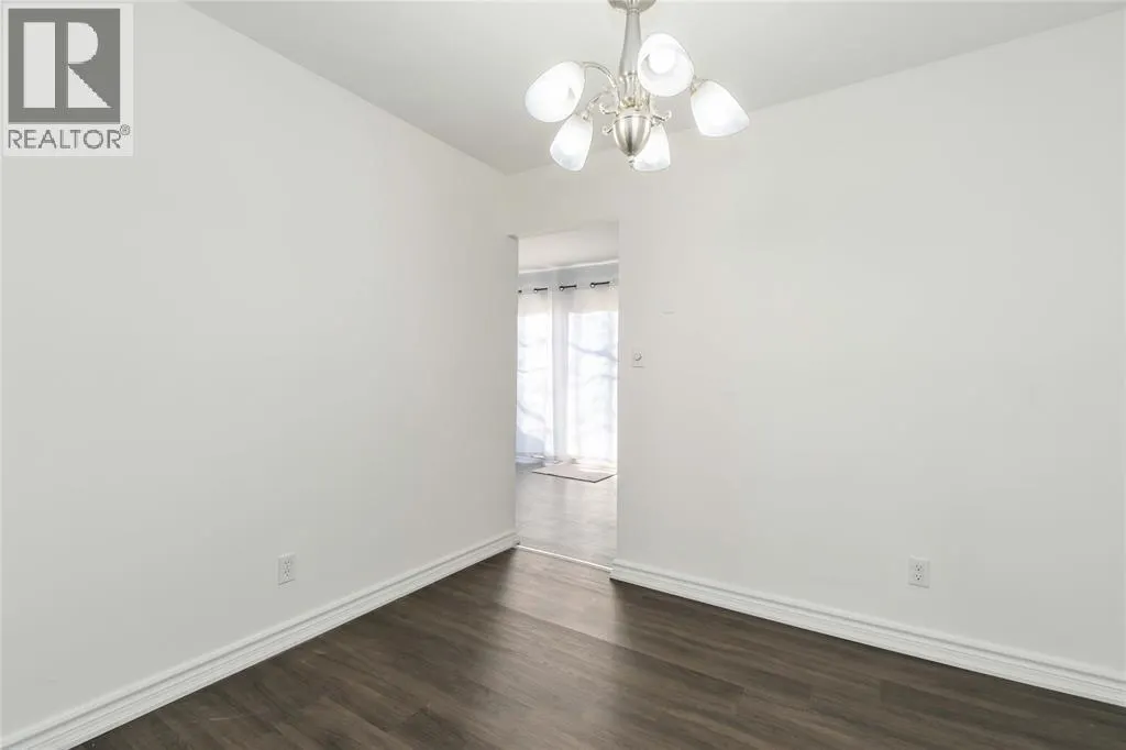 885 Carleton PLACE Unit# 3