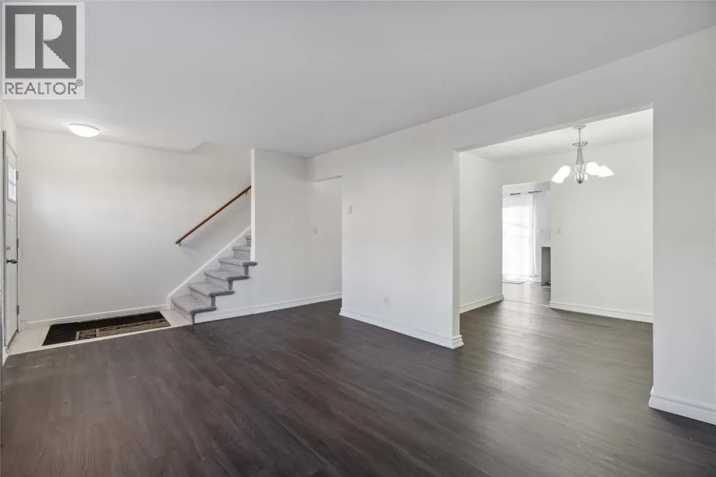 885 Carleton PLACE Unit# 3