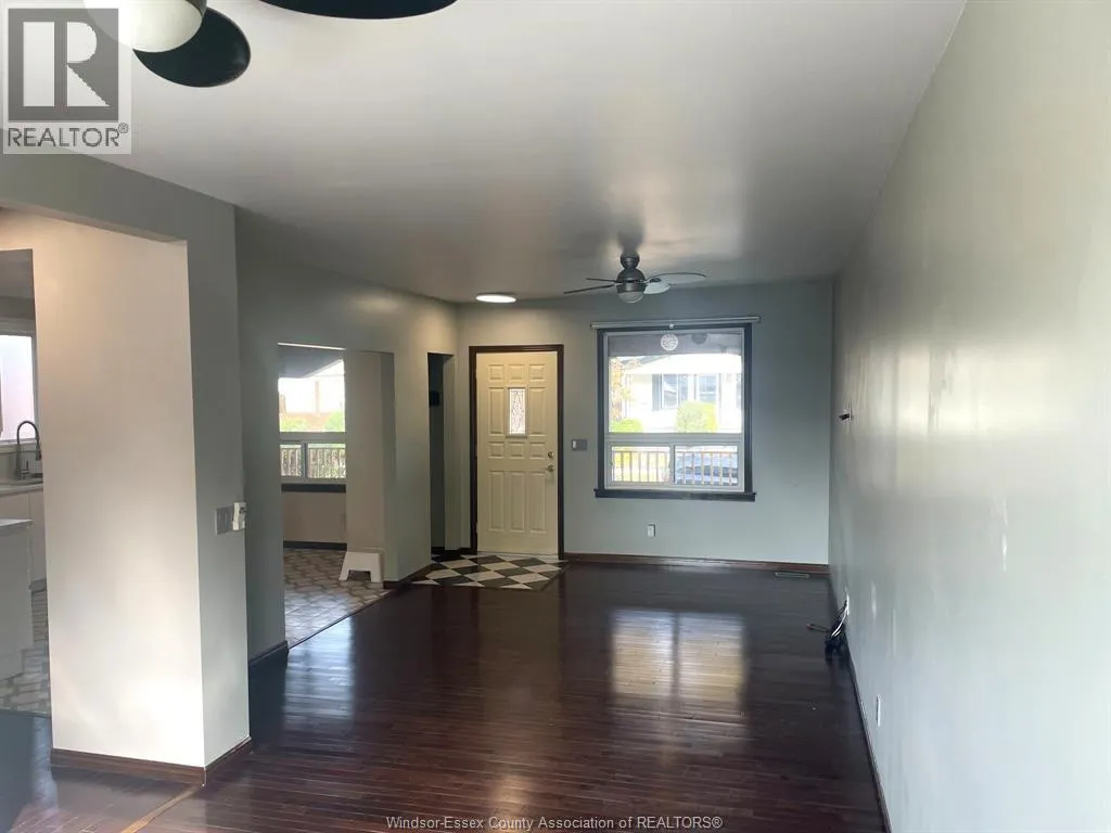 1077 WINDERMERE ROAD