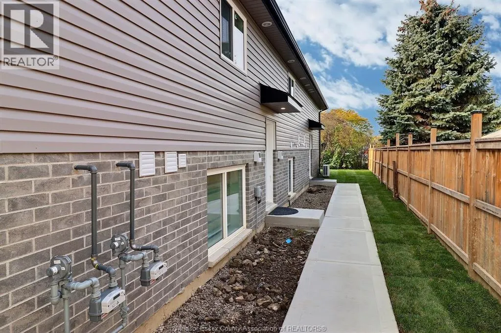 4697 MONTGOMERY Unit# 3