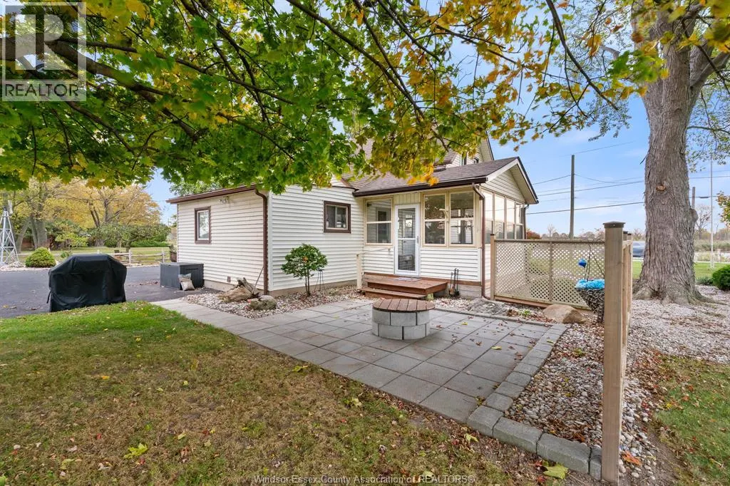 8990 Canard Drive