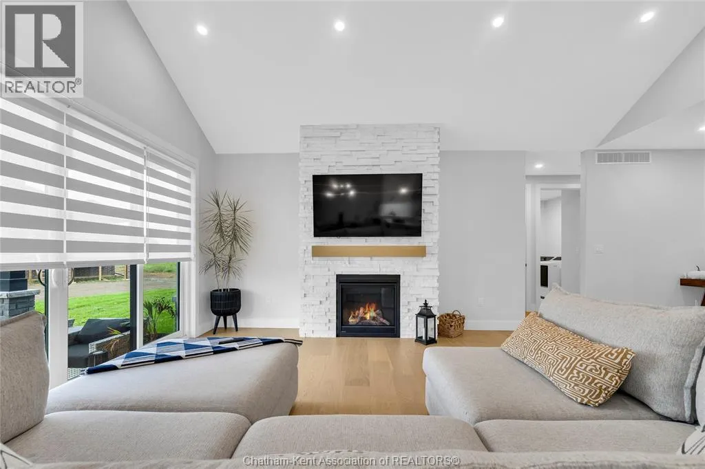 111 Bloomington WAY