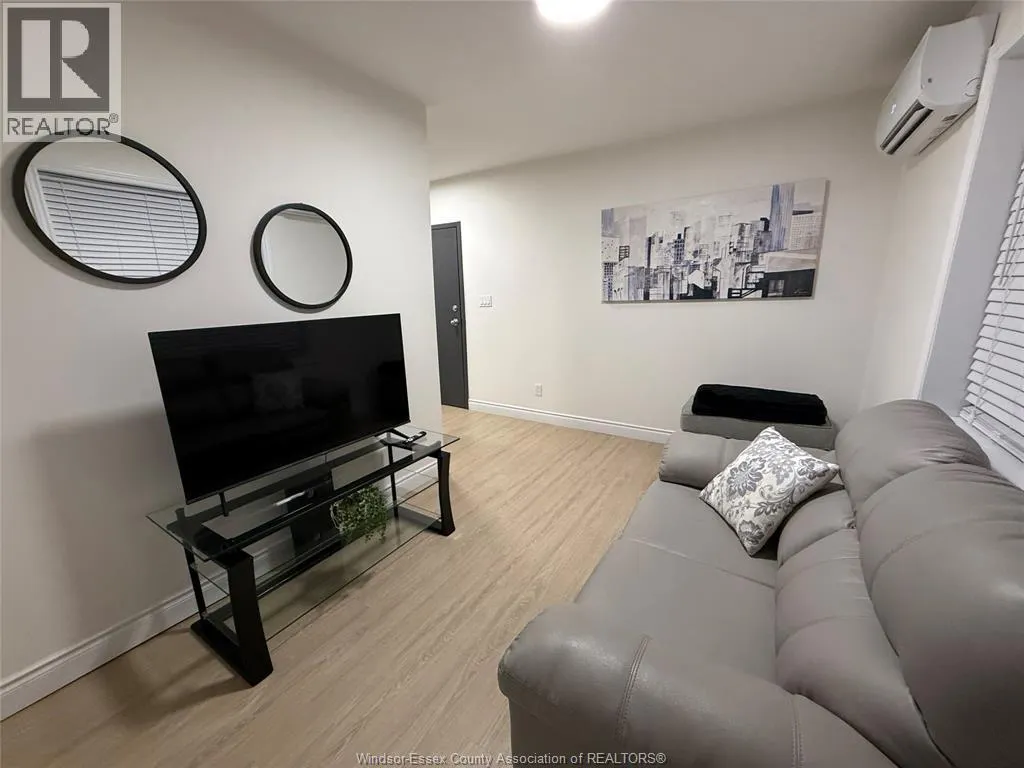 808 OTTAWA STREET Unit# 3