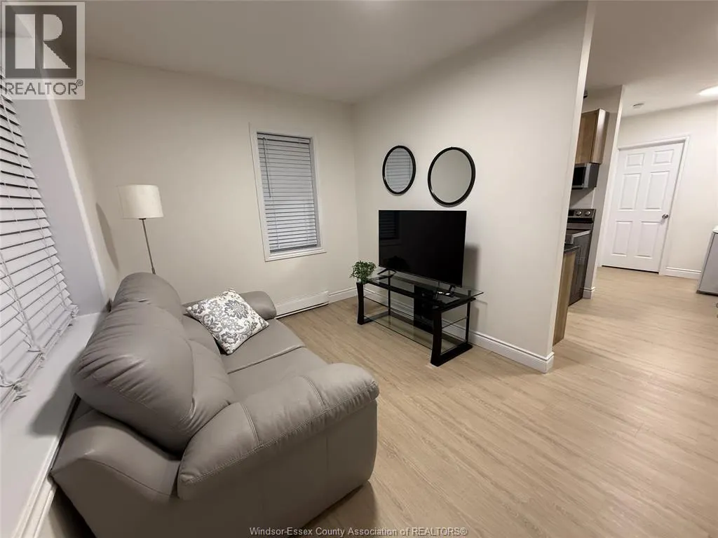 808 OTTAWA STREET Unit# 3