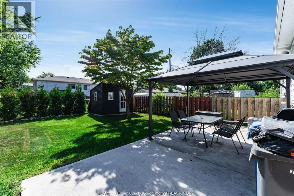 6 MARLENE CRESCENT