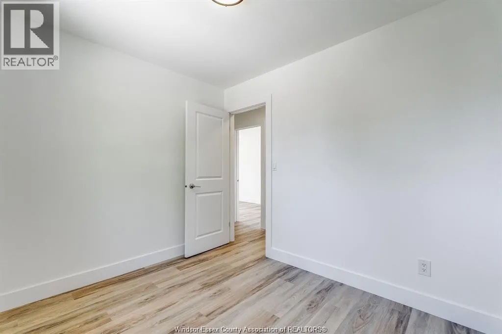 6 MARLENE CRESCENT