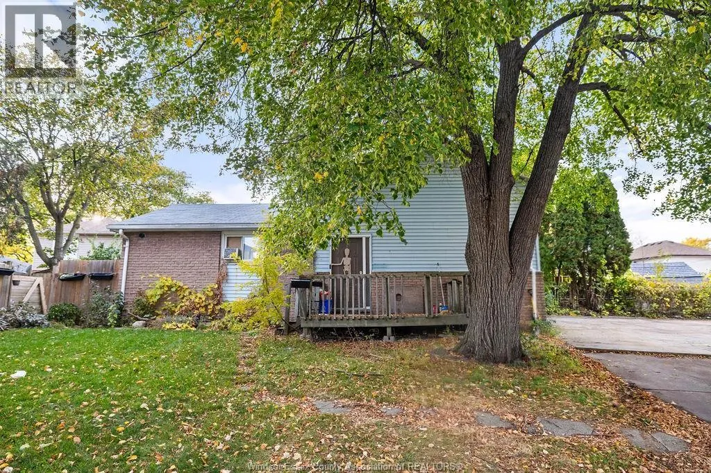 9205 ARNCLIFF