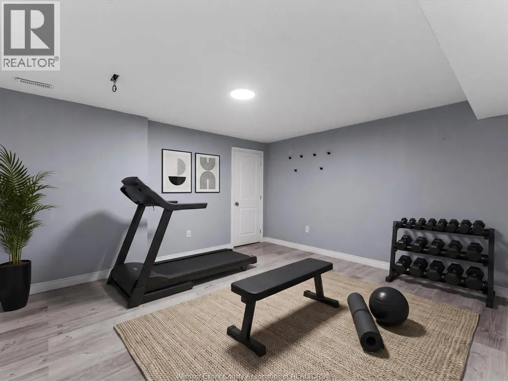 410 CASERTA CRESCENT