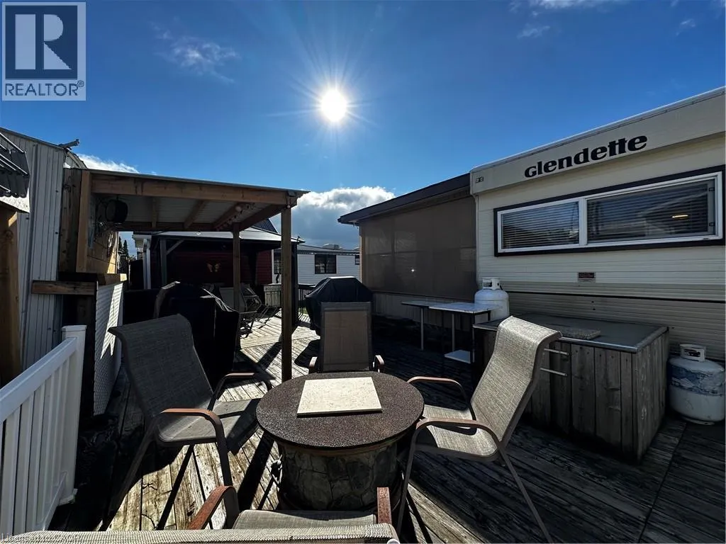 92 CLUBHOUSE Road Unit# 33, #33