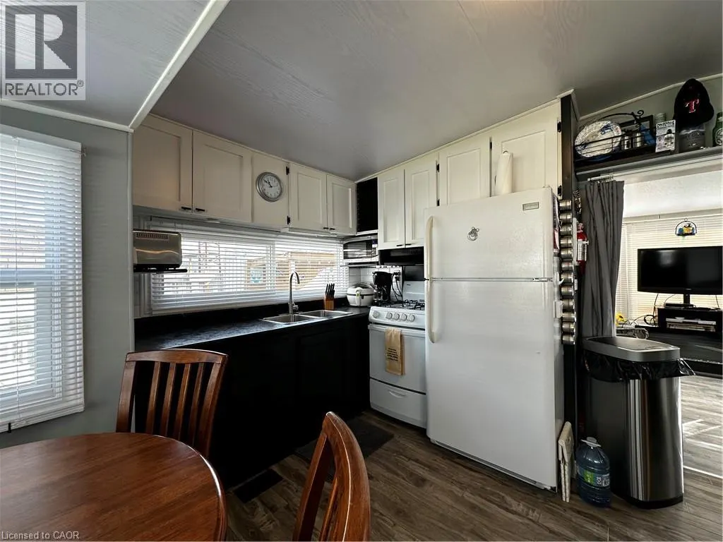 92 CLUBHOUSE Road Unit# 33, #33