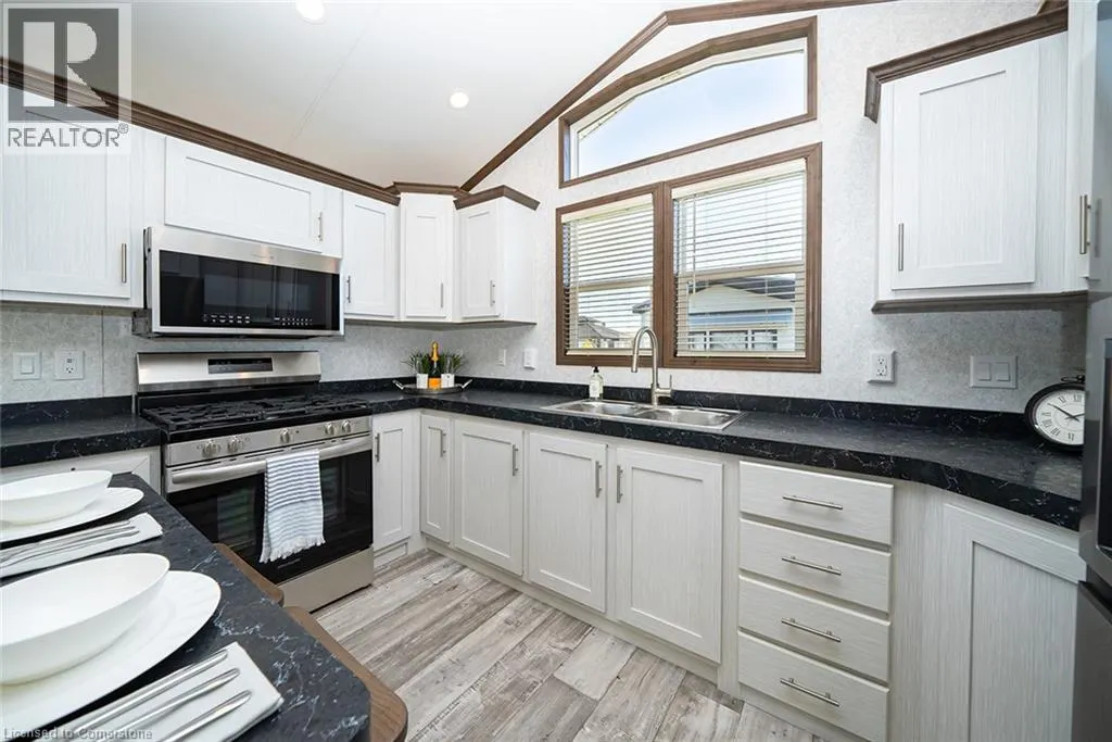 92 CLUBHOUSE Road Unit# 20, #20
