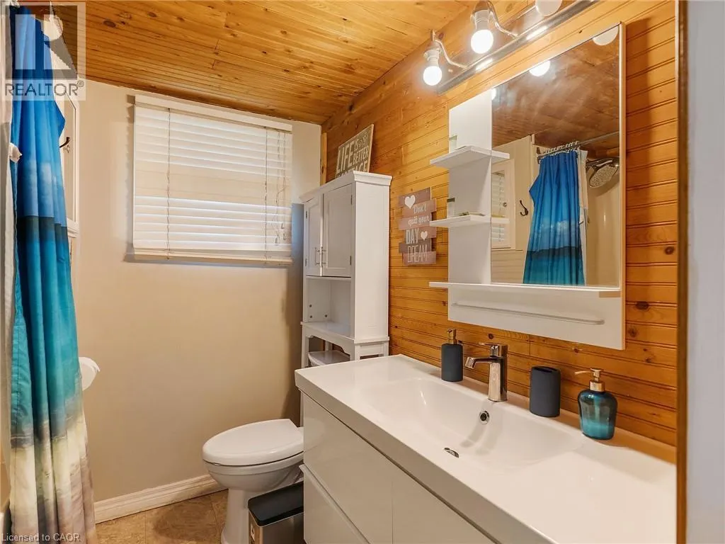 338 CEDAR Drive
