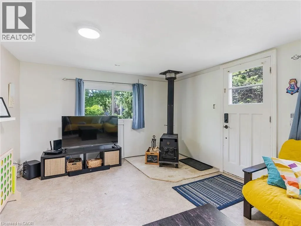 338 CEDAR Drive