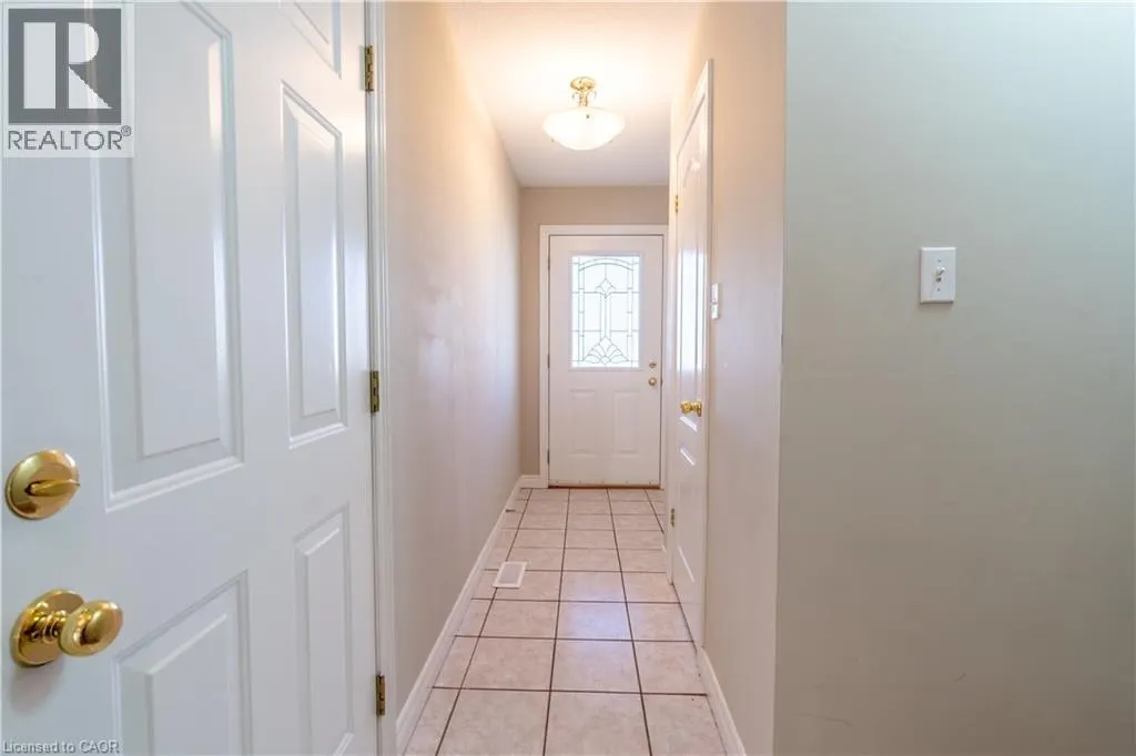 533 LANGLAW Drive