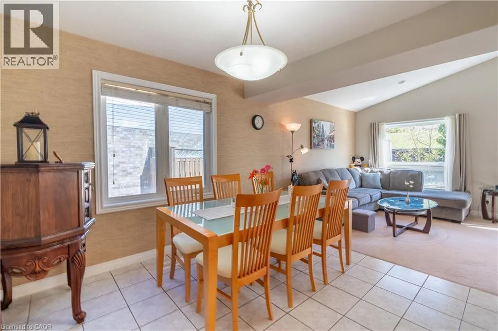 533 LANGLAW Drive
