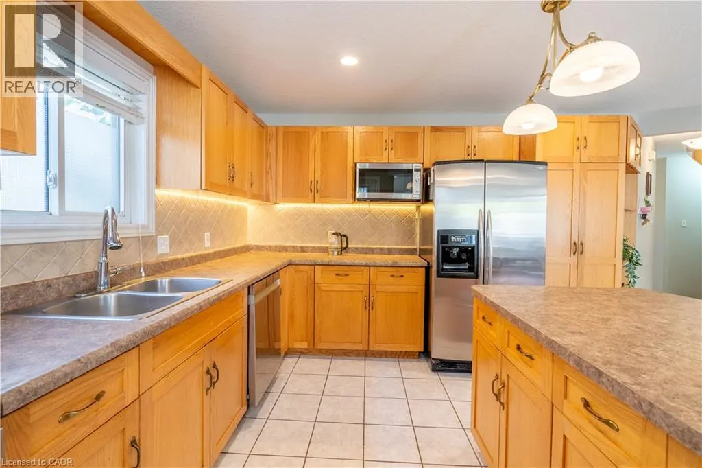 533 LANGLAW Drive