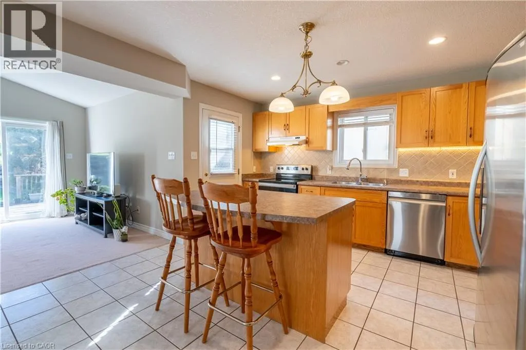 533 LANGLAW Drive