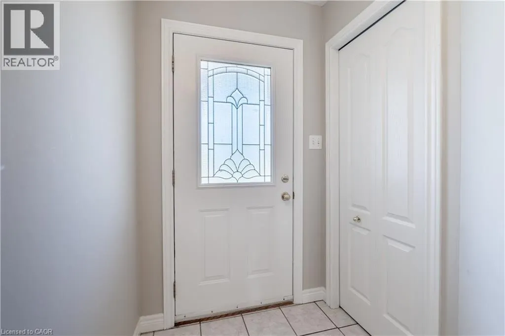 533 LANGLAW Drive