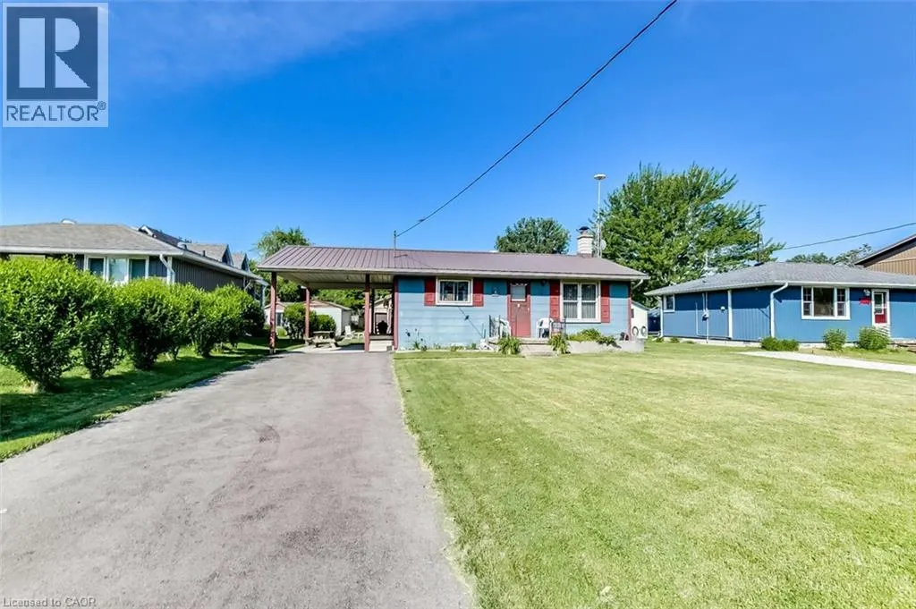 12 WILLOW Avenue
