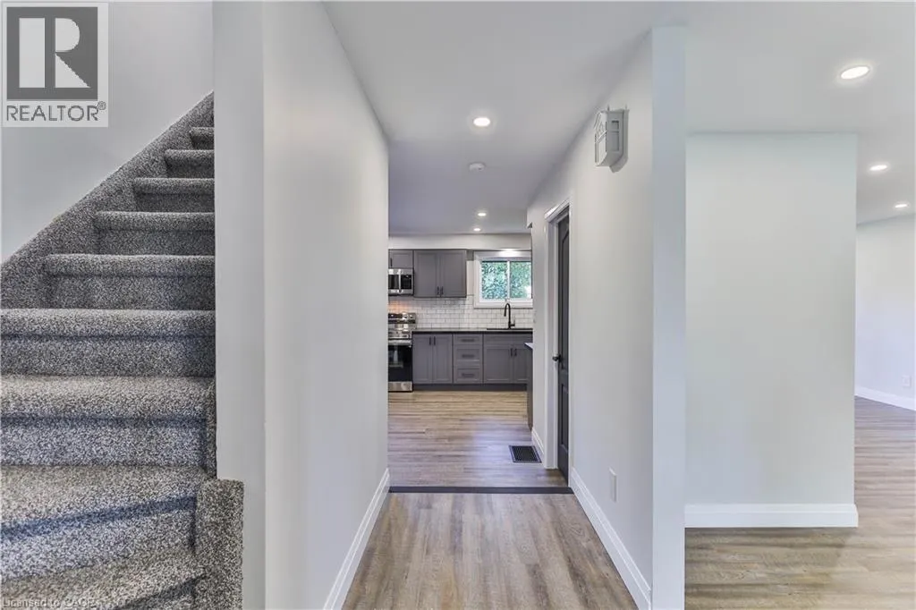 22 ATWOOD Crescent