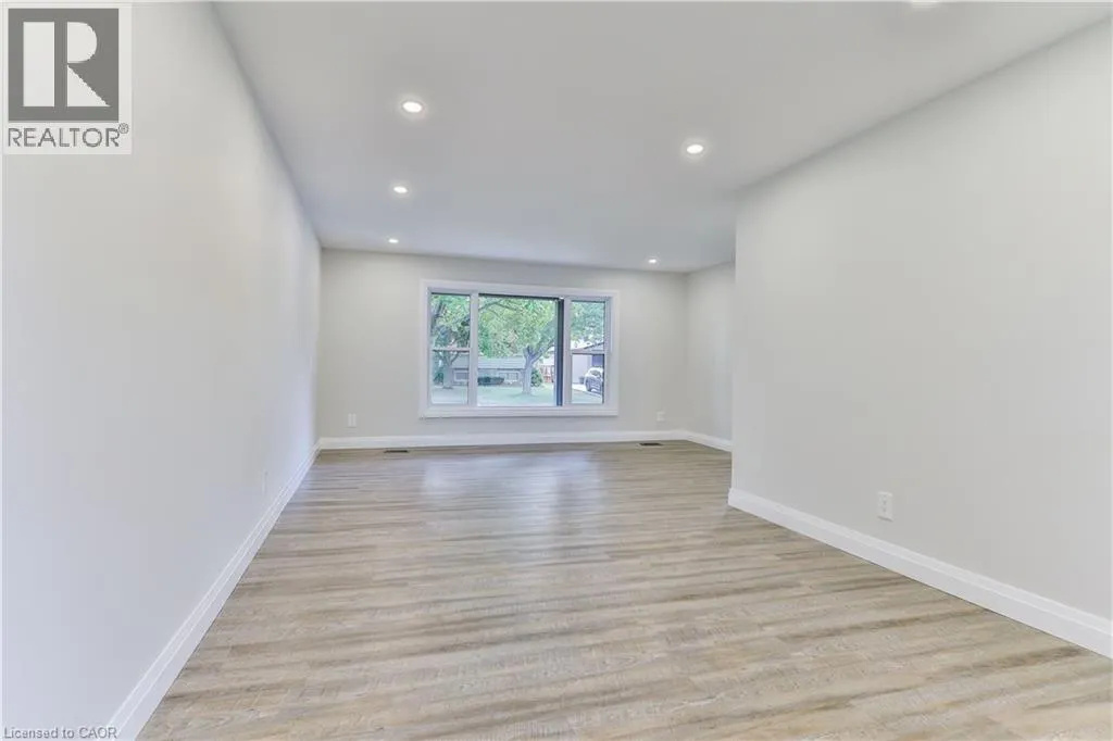 22 ATWOOD Crescent