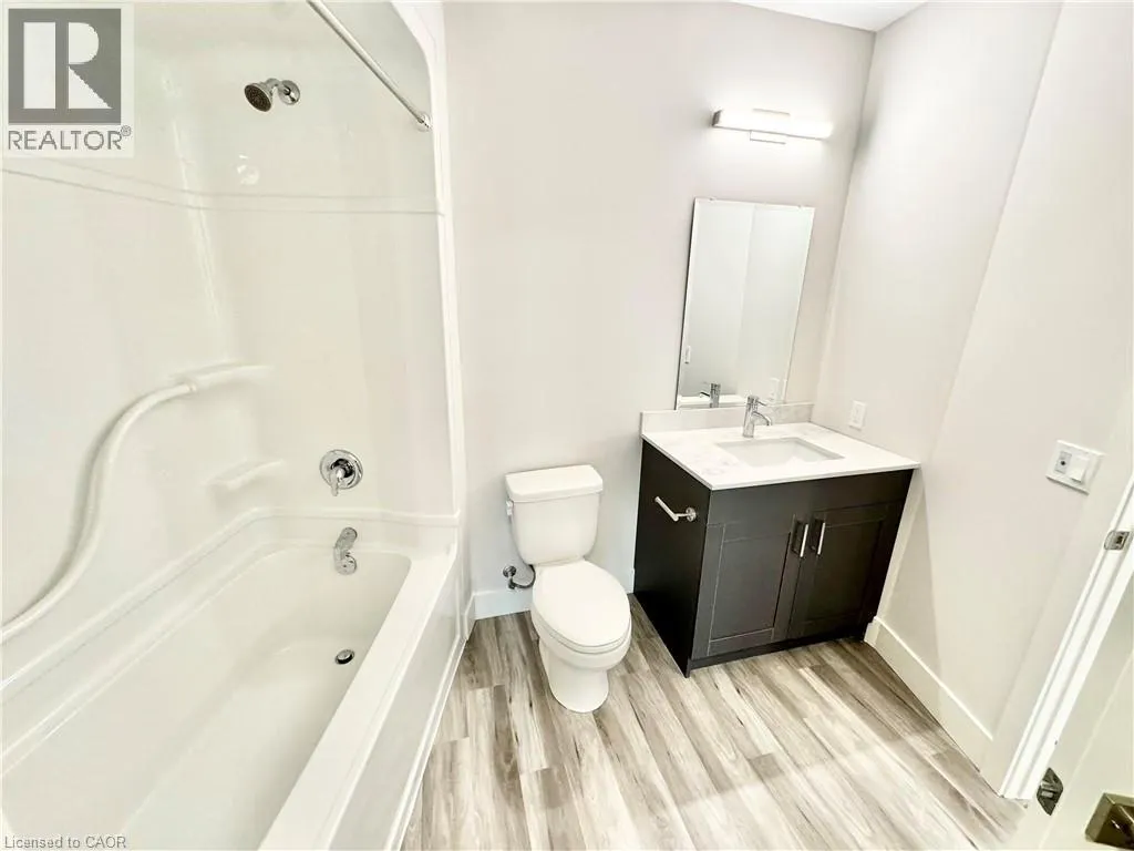 162 SNYDERS Road E Unit# 201, #201
